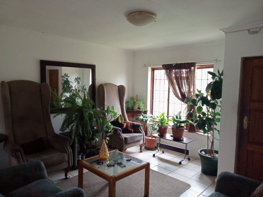 3 Bedroom Property for Sale in Langenhovenpark Free State